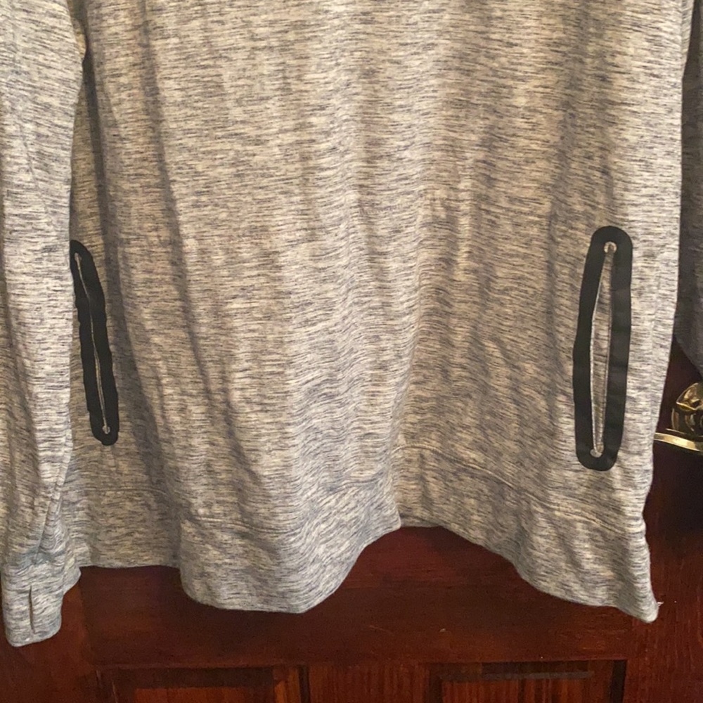 American Eagle Active Flex Sweatshirt - image 4